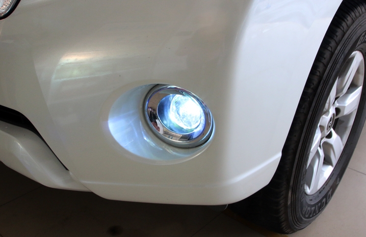 2017款豐田普拉多霧燈改裝雙光透鏡方案2