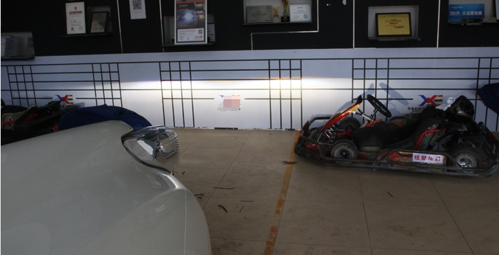 2017款豐田普拉多霧燈改裝雙光透鏡方案3燈光效果