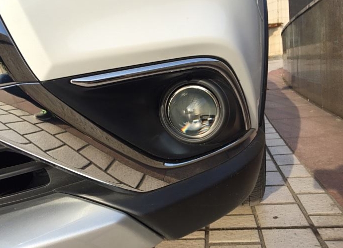 2016款三菱歐藍(lán)德霧燈改裝雙光透鏡方案2